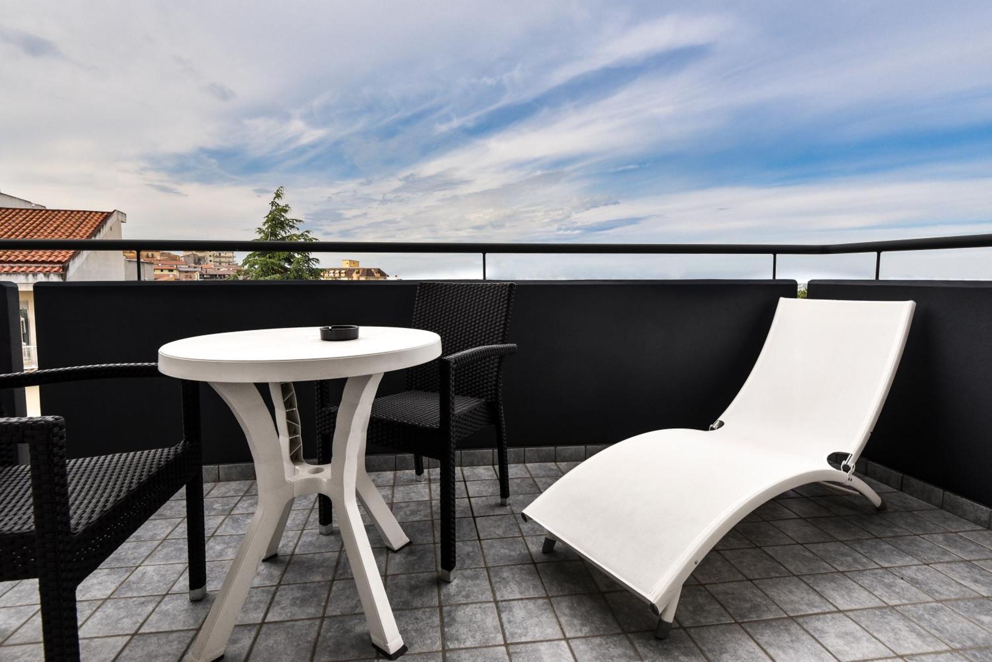 Villa Bianca Hotel & Spa San Salvo Eksteriør billede